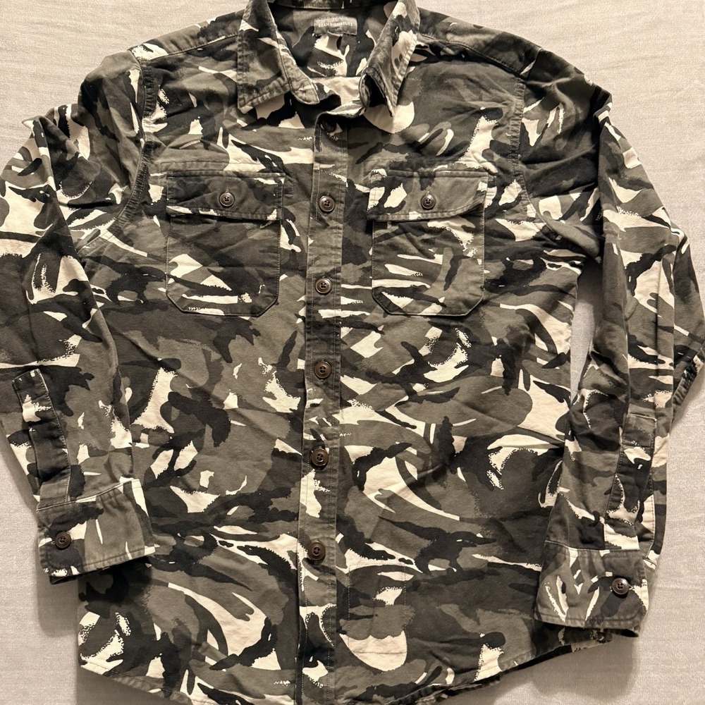 LL Bean Signature Camo Button Up‎ Shirt Mens M Slim Fit Hunting Outdoor